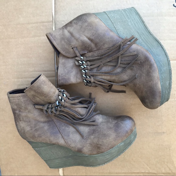 Sbicca Vintage Collection Zepp Wedge Fringe Ankle - Picture 3 of 8